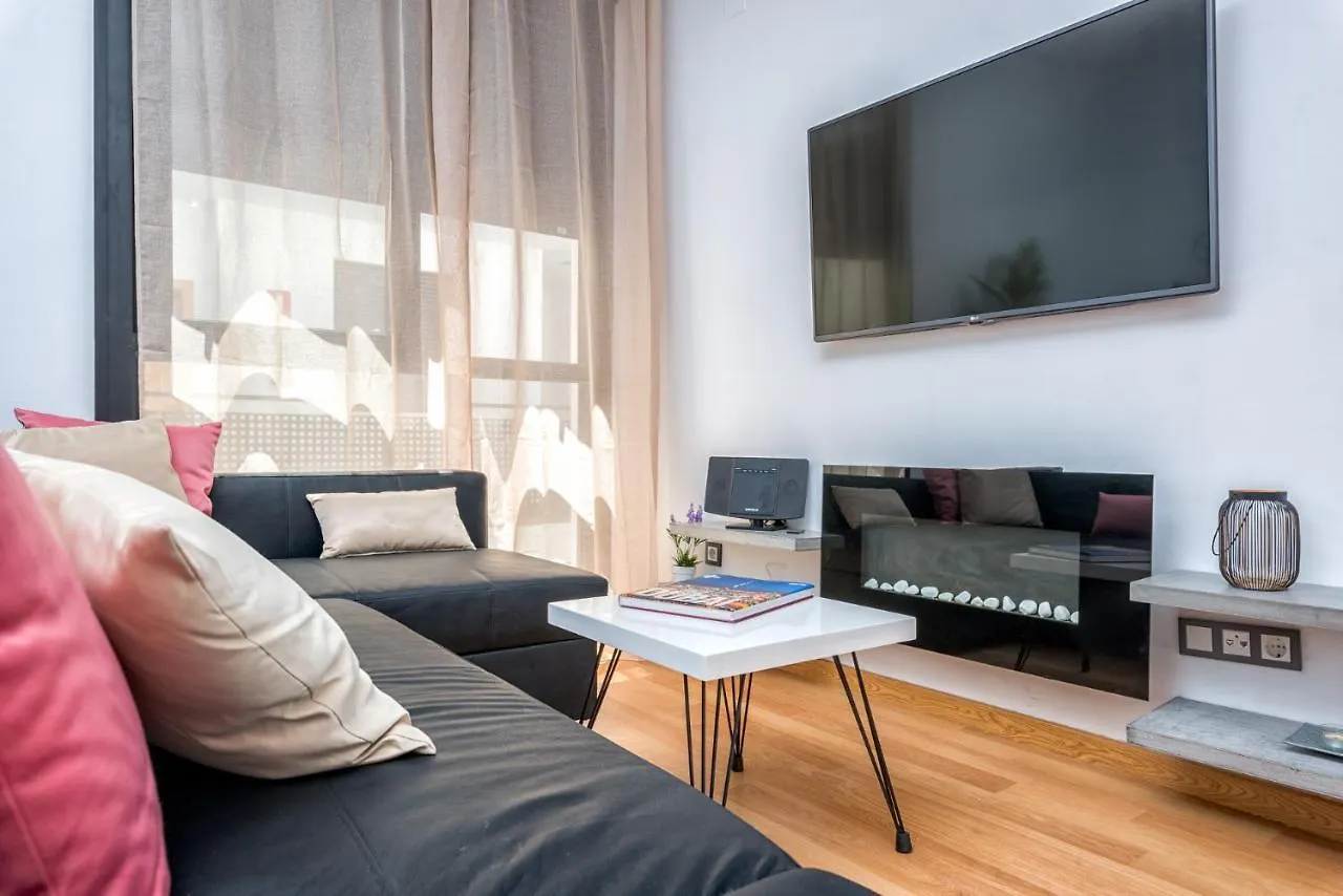 Atico Con Terraza Ac 1Hab En El Centro Y Piscina Comunitaria Lägenhet Málaga