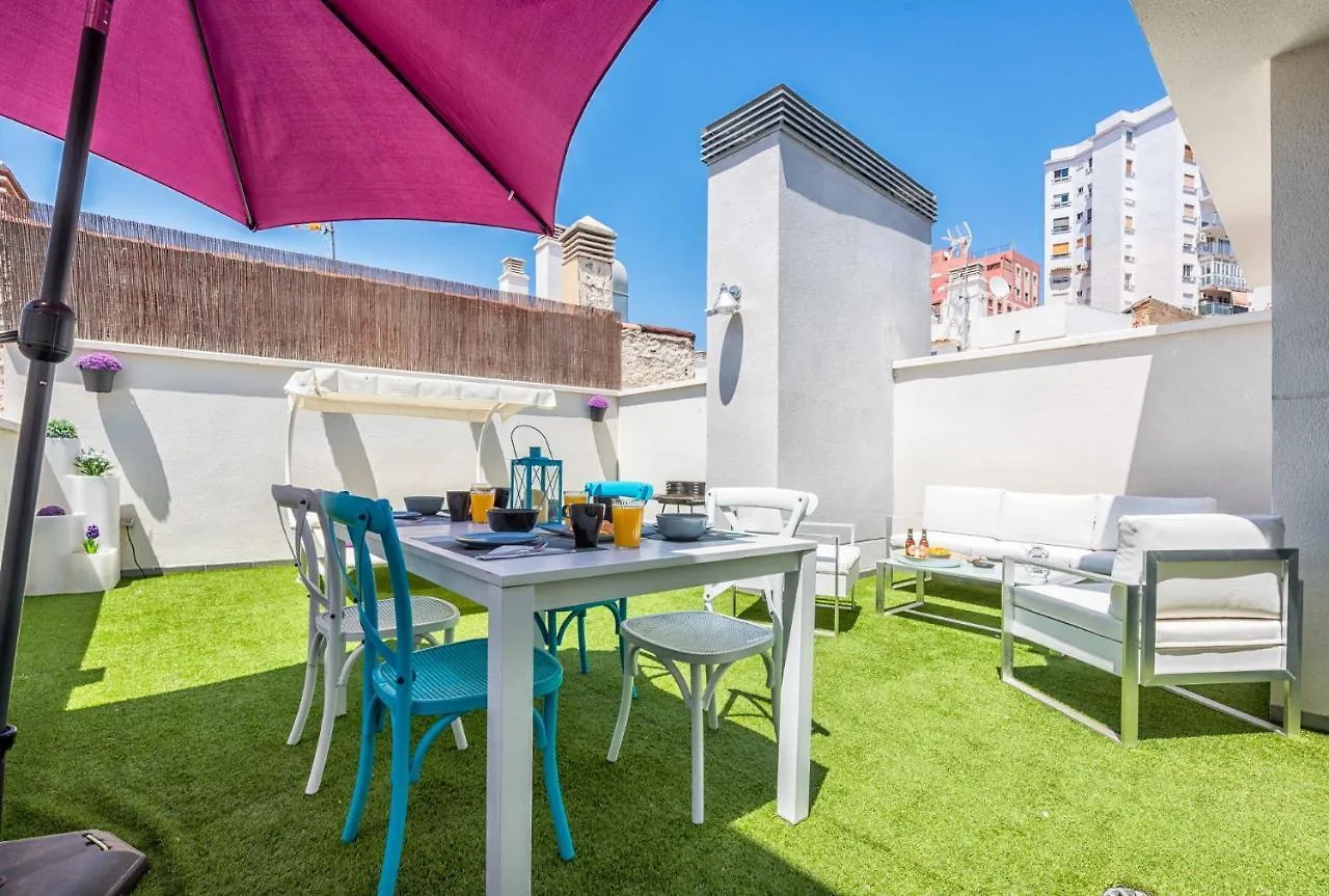 Atico Con Terraza Ac 1Hab En El Centro Y Piscina Comunitaria Lägenhet Málaga Spanien